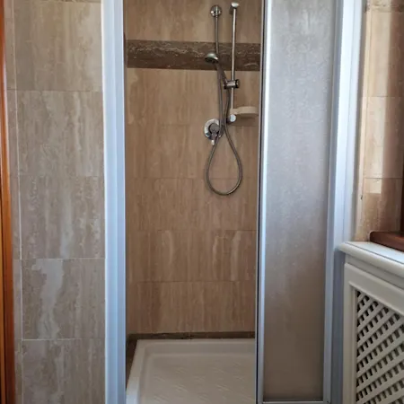 Castelbarco House B 4*