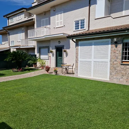 Castelbarco House B 4*