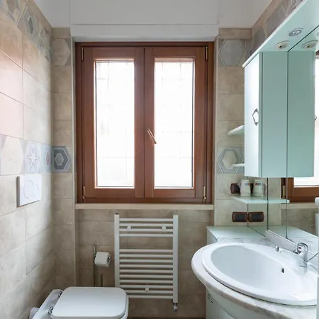 Castelbarco House B Guest house Rome