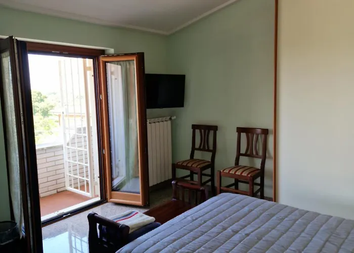 Castelbarco House B Guest house 4*