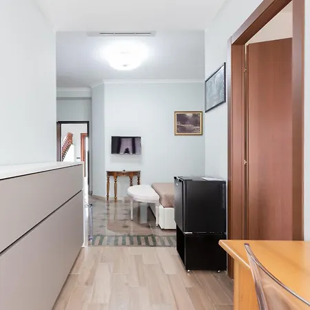 Castelbarco House B 4*