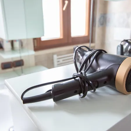 Castelbarco House B Vendégház