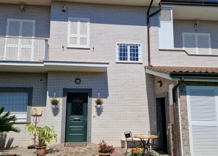 Castelbarco House B 4*